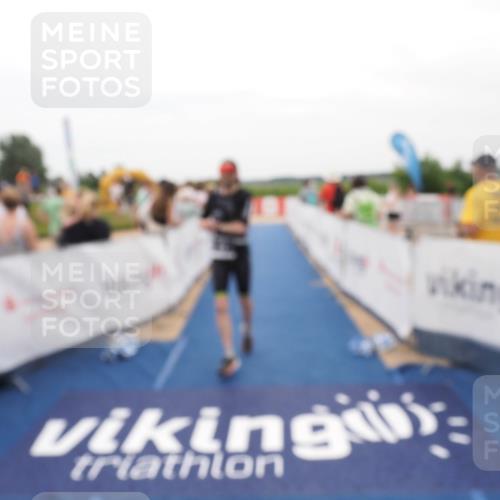 22.06.2025 - Viking Triathlon MichiJ http://msf.ph/oto/8130352 22.06.2025 15:30:34 Ziel 314 meine-sportfotos.de