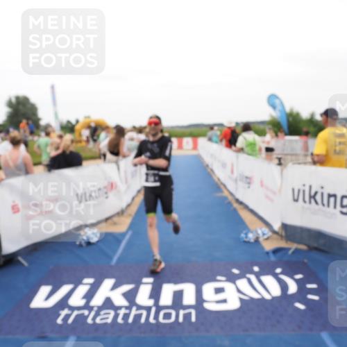 22.06.2025 - Viking Triathlon MichiJ http://msf.ph/oto/8130354 22.06.2025 15:30:34 Ziel 314 meine-sportfotos.de