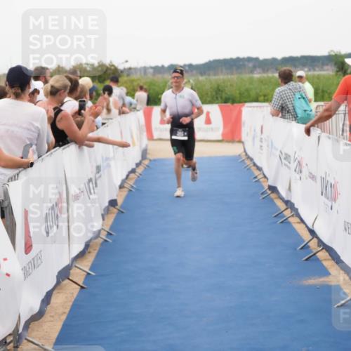 22.06.2025 - Viking Triathlon MichiJ http://msf.ph/oto/8130368 22.06.2025 15:30:42 Ziel 50, 386 meine-sportfotos.de