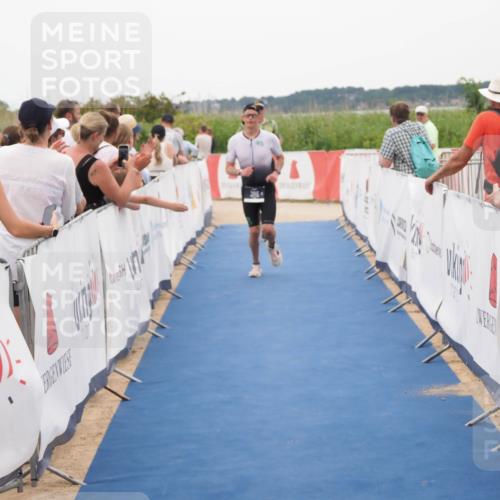 22.06.2025 - Viking Triathlon MichiJ http://msf.ph/oto/8130371 22.06.2025 15:30:42 Ziel 50, 386 meine-sportfotos.de