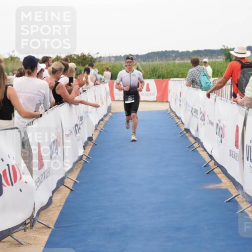 22.06.2025 - Viking Triathlon MichiJ http://msf.ph/oto/8130375 22.06.2025 15:30:43 Ziel 50, 386 meine-sportfotos.de
