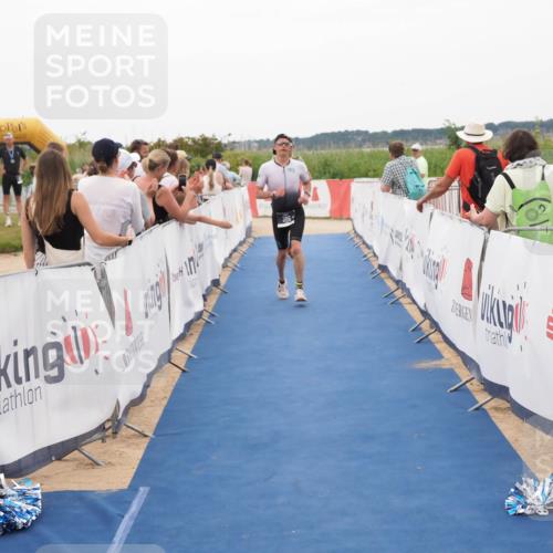 22.06.2025 - Viking Triathlon MichiJ http://msf.ph/oto/8130385 22.06.2025 15:30:43 Ziel 50, 386 meine-sportfotos.de