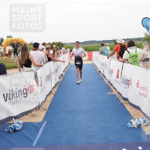 22.06.2025 - Viking Triathlon MichiJ http://msf.ph/oto/8130392 22.06.2025 15:30:44 Ziel 50, 386 meine-sportfotos.de