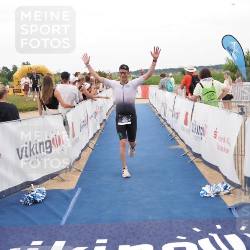 22.06.2025 - Viking Triathlon MichiJ http://msf.ph/oto/8130423 22.06.2025 15:30:45 Ziel 50, 386 meine-sportfotos.de