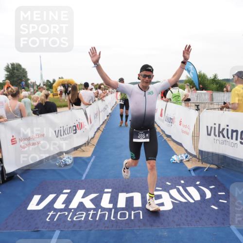 22.06.2025 - Viking Triathlon MichiJ http://msf.ph/oto/8130441 22.06.2025 15:30:46 Ziel 50, 386 meine-sportfotos.de
