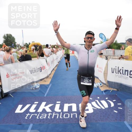 22.06.2025 - Viking Triathlon MichiJ http://msf.ph/oto/8130445 22.06.2025 15:30:47 Ziel 50, 386 meine-sportfotos.de