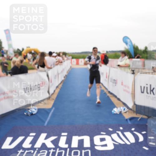 22.06.2025 - Viking Triathlon MichiJ http://msf.ph/oto/8130517 22.06.2025 15:31:04 Ziel 269 meine-sportfotos.de