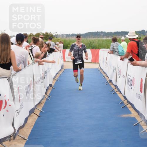 22.06.2025 - Viking Triathlon MichiJ http://msf.ph/oto/8130555 22.06.2025 15:31:17 Ziel 500 meine-sportfotos.de