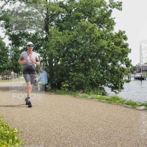 22.06.2025 - Viking Triathlon KatJ http://msf.ph/oto/8130556 22.06.2025 14:03:29 Laufen 326, 334 meine-sportfotos.de