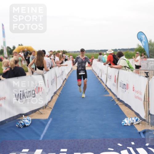22.06.2025 - Viking Triathlon MichiJ http://msf.ph/oto/8130580 22.06.2025 15:31:19 Ziel 500 meine-sportfotos.de