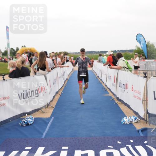 22.06.2025 - Viking Triathlon MichiJ http://msf.ph/oto/8130584 22.06.2025 15:31:19 Ziel 500 meine-sportfotos.de