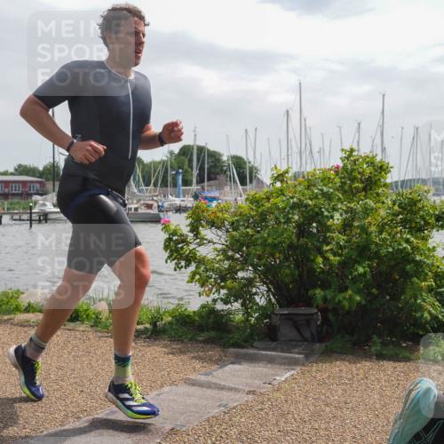 22.06.2025 - Viking Triathlon KatJ http://msf.ph/oto/8130587 22.06.2025 14:03:43 Laufen 384, 658 meine-sportfotos.de