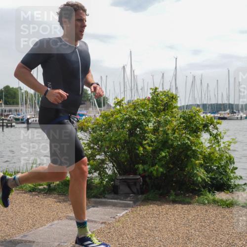 22.06.2025 - Viking Triathlon KatJ http://msf.ph/oto/8130589 22.06.2025 14:03:43 Laufen 384, 658 meine-sportfotos.de