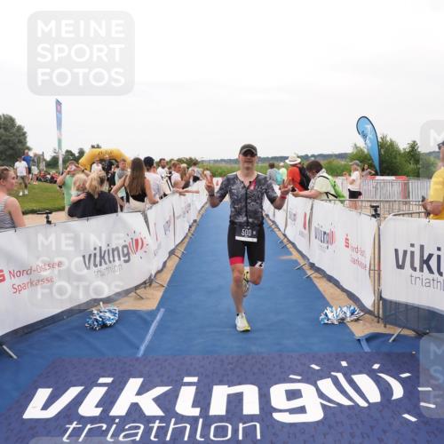 22.06.2025 - Viking Triathlon MichiJ http://msf.ph/oto/8130596 22.06.2025 15:31:20 Ziel 500 meine-sportfotos.de