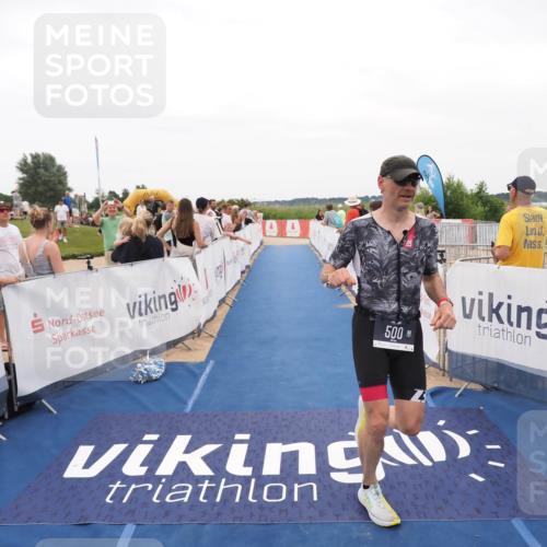 22.06.2025 - Viking Triathlon MichiJ http://msf.ph/oto/8130608 22.06.2025 15:31:21 Ziel 500 meine-sportfotos.de