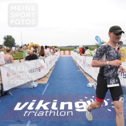 22.06.2025 - Viking Triathlon MichiJ http://msf.ph/oto/8130612 22.06.2025 15:31:21 Ziel 500 meine-sportfotos.de