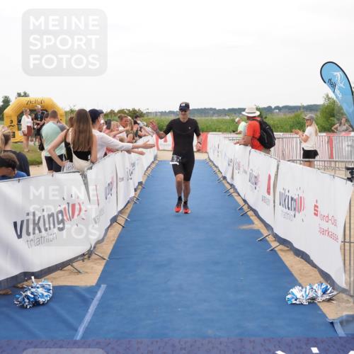 22.06.2025 - Viking Triathlon MichiJ http://msf.ph/oto/8130653 22.06.2025 15:31:57 Ziel 331 meine-sportfotos.de