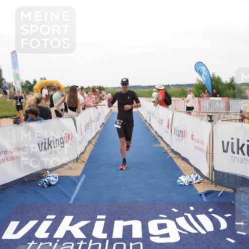 22.06.2025 - Viking Triathlon MichiJ http://msf.ph/oto/8130669 22.06.2025 15:31:58 Ziel 331 meine-sportfotos.de