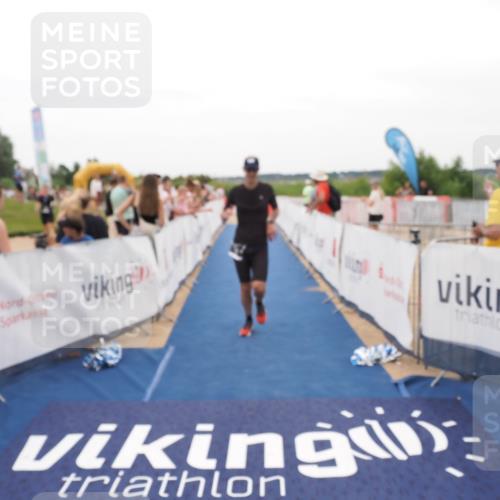 22.06.2025 - Viking Triathlon MichiJ http://msf.ph/oto/8130670 22.06.2025 15:31:58 Ziel 331 meine-sportfotos.de