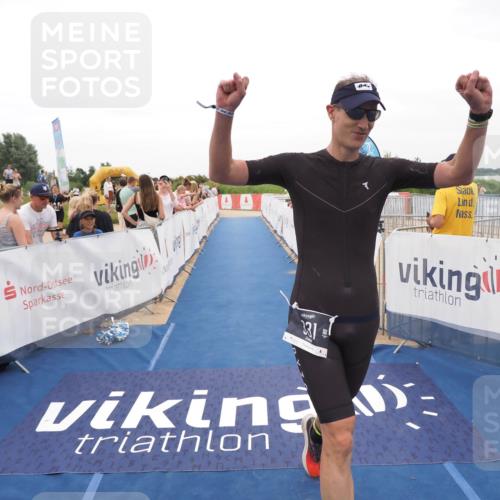 22.06.2025 - Viking Triathlon MichiJ http://msf.ph/oto/8130681 22.06.2025 15:32:00 Ziel 331 meine-sportfotos.de