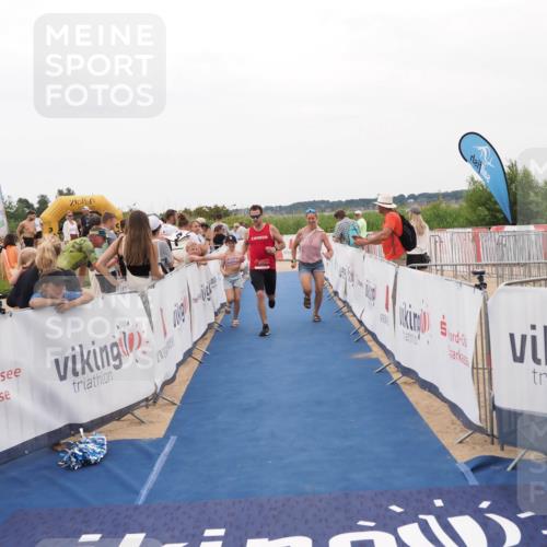 22.06.2025 - Viking Triathlon MichiJ http://msf.ph/oto/8130696 22.06.2025 15:32:14 Ziel 632 meine-sportfotos.de