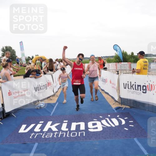 22.06.2025 - Viking Triathlon MichiJ http://msf.ph/oto/8130711 22.06.2025 15:32:15 Ziel 632 meine-sportfotos.de