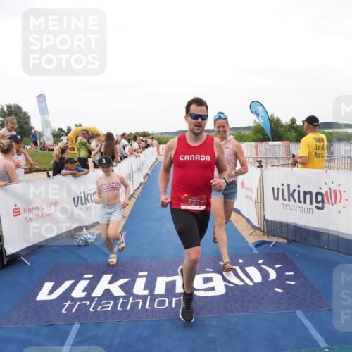 22.06.2025 - Viking Triathlon MichiJ http://msf.ph/oto/8130715 22.06.2025 15:32:16 Ziel 632 meine-sportfotos.de