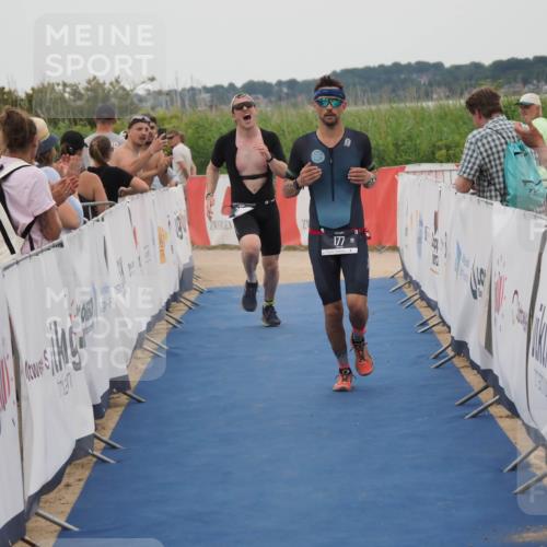 22.06.2025 - Viking Triathlon MichiJ http://msf.ph/oto/8130719 22.06.2025 15:32:24 Ziel 177, 297 meine-sportfotos.de