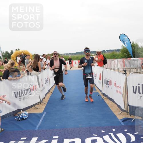 22.06.2025 - Viking Triathlon MichiJ http://msf.ph/oto/8130736 22.06.2025 15:32:26 Ziel 177, 297, 442 meine-sportfotos.de