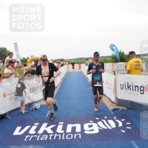 22.06.2025 - Viking Triathlon MichiJ http://msf.ph/oto/8130741 22.06.2025 15:32:26 Ziel 177, 297, 442 meine-sportfotos.de