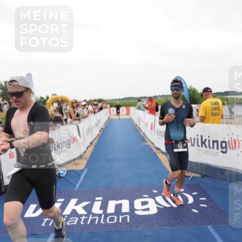 22.06.2025 - Viking Triathlon MichiJ http://msf.ph/oto/8130744 22.06.2025 15:32:27 Ziel 177, 297, 442 meine-sportfotos.de
