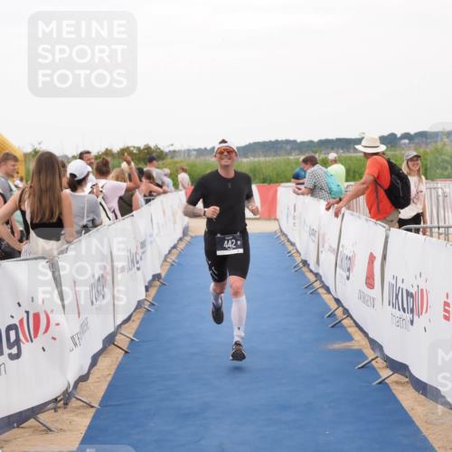 22.06.2025 - Viking Triathlon MichiJ http://msf.ph/oto/8130754 22.06.2025 15:32:31 Ziel 442 meine-sportfotos.de