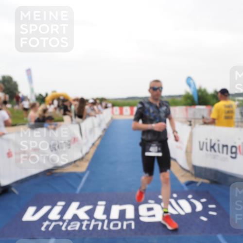 22.06.2025 - Viking Triathlon MichiJ http://msf.ph/oto/8130808 22.06.2025 15:33:00 Ziel 469 meine-sportfotos.de