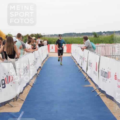 22.06.2025 - Viking Triathlon MichiJ http://msf.ph/oto/8130817 22.06.2025 15:33:47 Ziel 57 meine-sportfotos.de