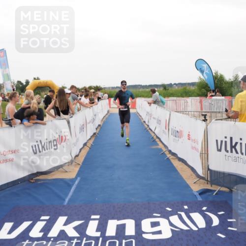 22.06.2025 - Viking Triathlon MichiJ http://msf.ph/oto/8130833 22.06.2025 15:33:49 Ziel 57 meine-sportfotos.de