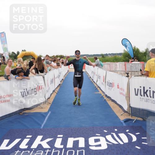 22.06.2025 - Viking Triathlon MichiJ http://msf.ph/oto/8130840 22.06.2025 15:33:50 Ziel 57 meine-sportfotos.de