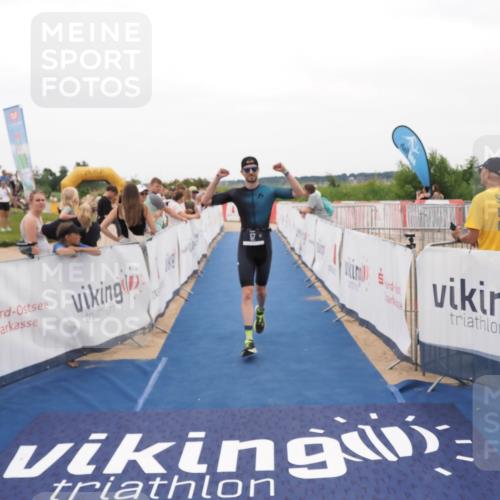 22.06.2025 - Viking Triathlon MichiJ http://msf.ph/oto/8130841 22.06.2025 15:33:50 Ziel 57 meine-sportfotos.de