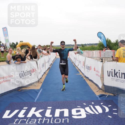 22.06.2025 - Viking Triathlon MichiJ http://msf.ph/oto/8130842 22.06.2025 15:33:50 Ziel 57 meine-sportfotos.de