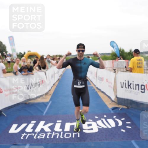 22.06.2025 - Viking Triathlon MichiJ http://msf.ph/oto/8130848 22.06.2025 15:33:51 Ziel 57 meine-sportfotos.de