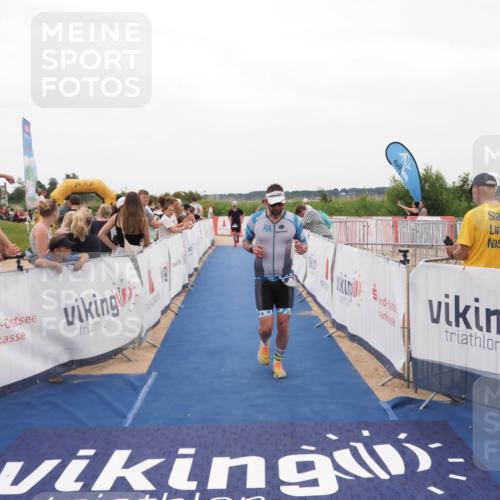 22.06.2025 - Viking Triathlon MichiJ http://msf.ph/oto/8130885 22.06.2025 15:34:16 Ziel 232, 361 meine-sportfotos.de