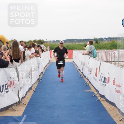 22.06.2025 - Viking Triathlon MichiJ http://msf.ph/oto/8130918 22.06.2025 15:34:20 Ziel 232, 361 meine-sportfotos.de