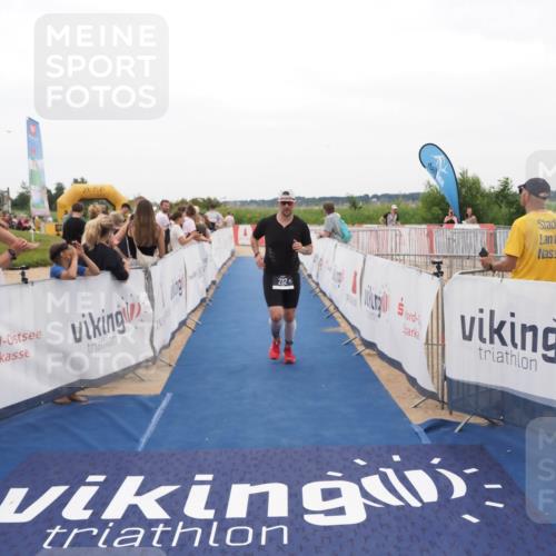 22.06.2025 - Viking Triathlon MichiJ http://msf.ph/oto/8130930 22.06.2025 15:34:22 Ziel 232 meine-sportfotos.de