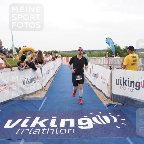 22.06.2025 - Viking Triathlon MichiJ http://msf.ph/oto/8130935 22.06.2025 15:34:22 Ziel 232 meine-sportfotos.de