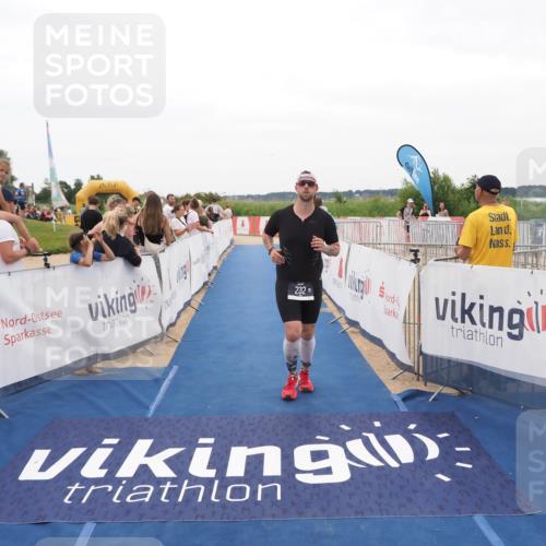 22.06.2025 - Viking Triathlon MichiJ http://msf.ph/oto/8130936 22.06.2025 15:34:22 Ziel 232 meine-sportfotos.de