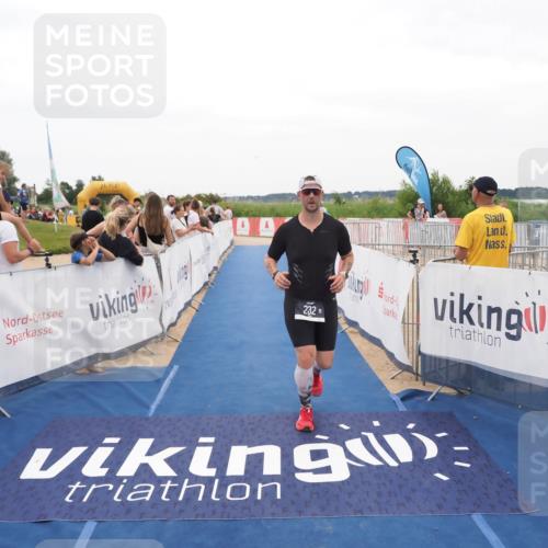 22.06.2025 - Viking Triathlon MichiJ http://msf.ph/oto/8130938 22.06.2025 15:34:23 Ziel 232 meine-sportfotos.de