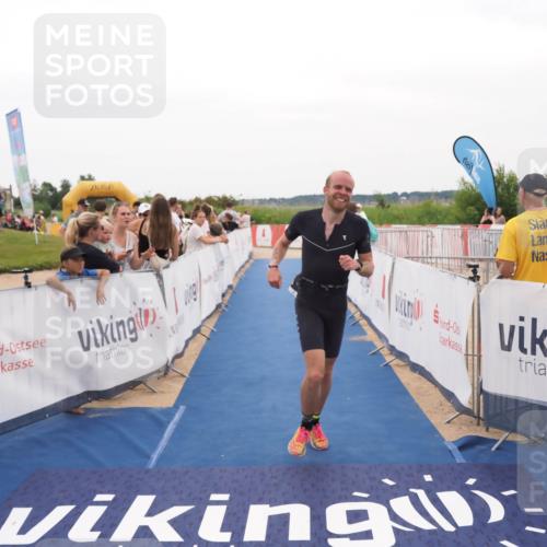 22.06.2025 - Viking Triathlon MichiJ http://msf.ph/oto/8130970 22.06.2025 15:34:34 Ziel 225 meine-sportfotos.de