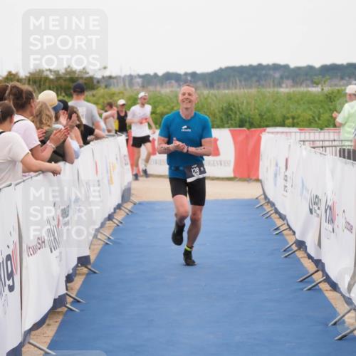 22.06.2025 - Viking Triathlon MichiJ http://msf.ph/oto/8130980 22.06.2025 15:34:52 Ziel 128 meine-sportfotos.de