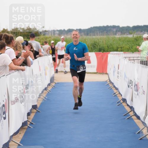 22.06.2025 - Viking Triathlon MichiJ http://msf.ph/oto/8130981 22.06.2025 15:34:52 Ziel 128 meine-sportfotos.de