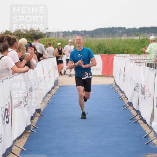 22.06.2025 - Viking Triathlon MichiJ http://msf.ph/oto/8130982 22.06.2025 15:34:52 Ziel 128 meine-sportfotos.de