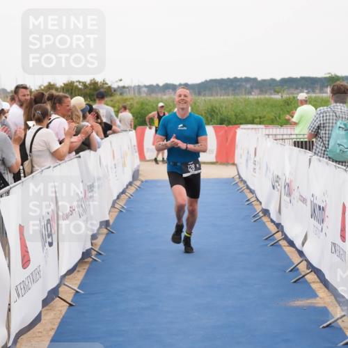22.06.2025 - Viking Triathlon MichiJ http://msf.ph/oto/8130986 22.06.2025 15:34:53 Ziel 128 meine-sportfotos.de